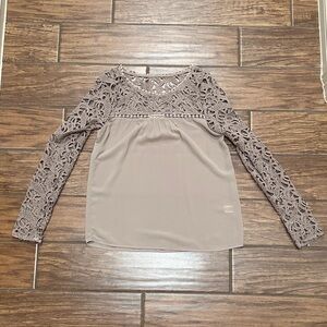Double zero brand top size small